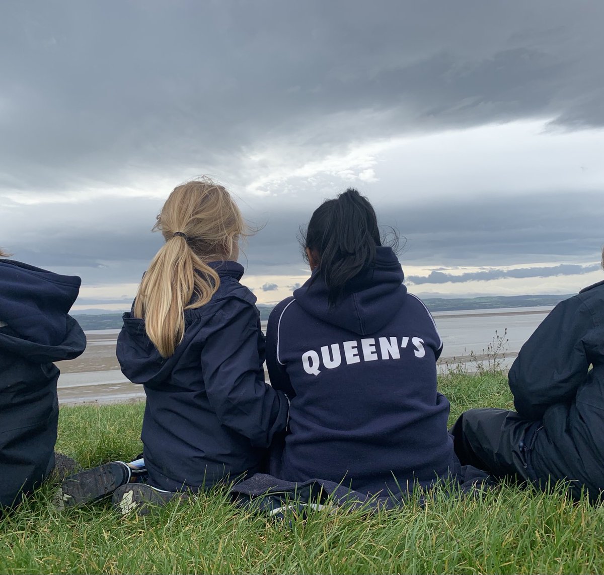 Just a normal day for Queen’s! Taking in the awe and wonder of our world for National Poetry Day! ⁦<a href="/QueensSchoolPA/">QSPA</a>⁩ ⁦<a href="/QueensLowerSch/">Queen's Lower School</a>⁩