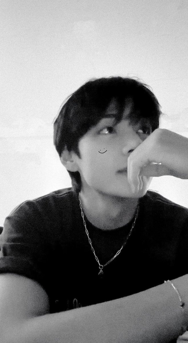 meroutro's tweet photo. ☻🖤 https://t.co/QSEqoqe2WE