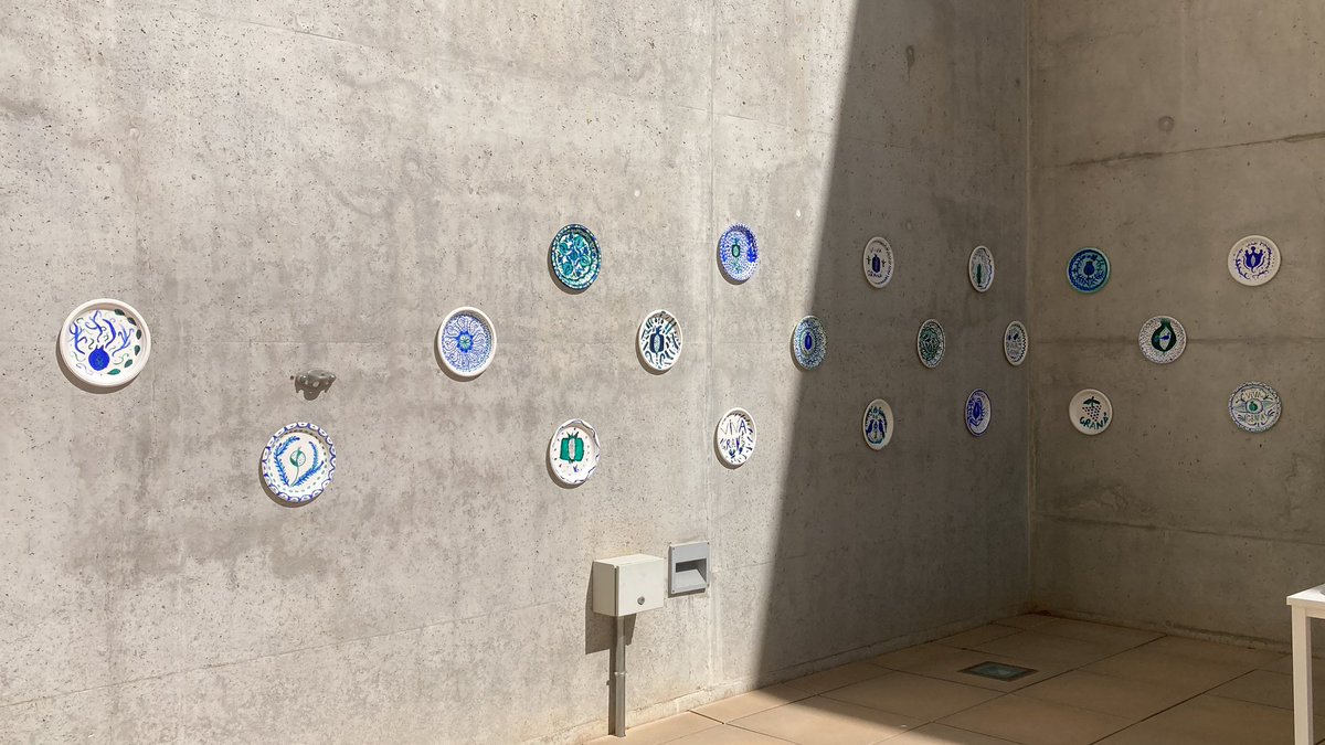 Rociojimenezp's tweet photo. Taller artístico interactivo colectivo “Un patio andaluz al estilo Fajalauza” #PREP4 Qué bonico! https://t.co/Ic24uJ6tQL
