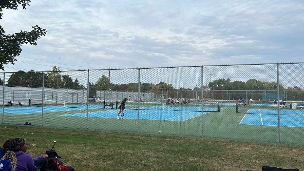 Sectional Tennis at Darby today. Good luck @HDBTennis ! Go Panthers!