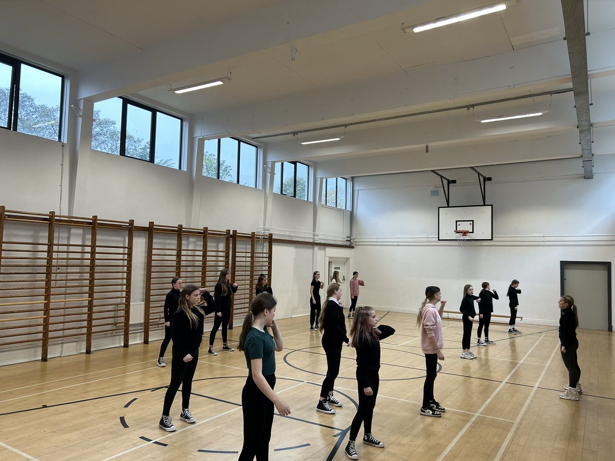 RossHighSport's tweet photo. Women in Sports day in full flow here at Ross High School. Racket Sports, Dance, Basketball, Netball, Football, and Hockey all part of our sports we had on offer! Big thanks to all our volunteers and clubs that have came in to offer a session! #ProudToBeRoss #WomeninSport https://t.co/3nU9rZLSiA