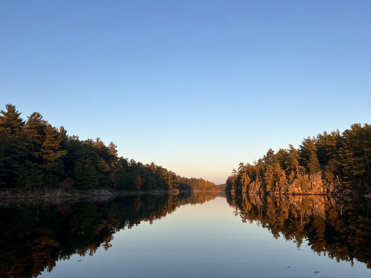 SturgeonBayPP's tweet image. Ready for one last adventure? 🏕️

This Thanksgiving weekend, we currently have 7 Electrical sites and 17 Non-Electrical sites available for booking from Friday - Monday! 

We can’t wait to see you! 🍁