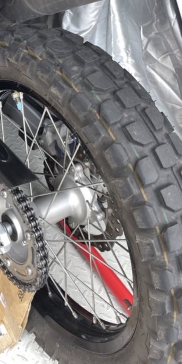 akp_channel's tweet photo. 次は少しロード寄りのGP-410
あとどの位持つんだろうか…
#crf250 #gp21 #gp22 #gp410 https://t.co/X3Oob9wa3X