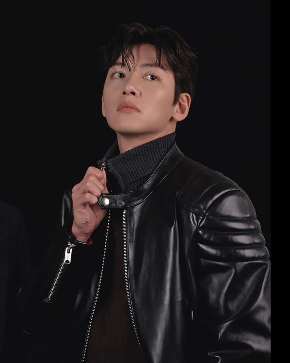 jcwcontent's tweet image. JI CHANG WOOK IS ETHEREAL