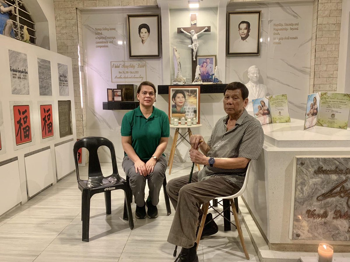 TOGETHER AGAIN

Former President Rodrigo Duterte and his daughter, Vice President Sara Duterte, are together today in Davao City and visited the grave of FPRRD's parents.