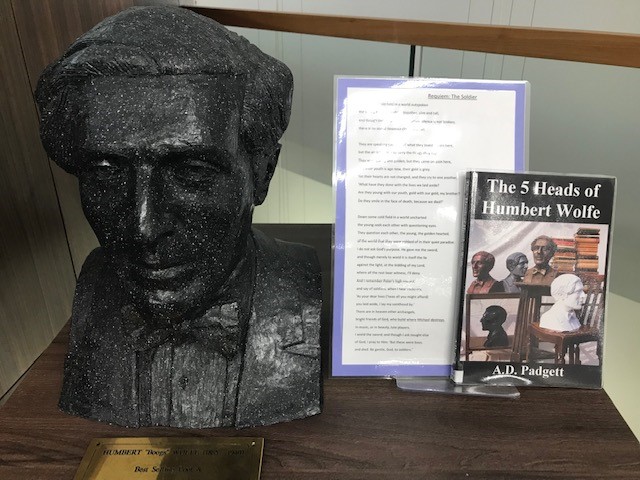 ArchivesBgs's tweet photo. Today on #NationalPoetryDay23 we celebrate the life of OB Humbert Wolfe (1885-1940). A best selling poet of the 1920' s & 30's, Humbert's Requiem: the Soldier is one of his more famous pieces of work #Poet #BGSfamily #BGS_OBs https://t.co/xVgEqag9s8