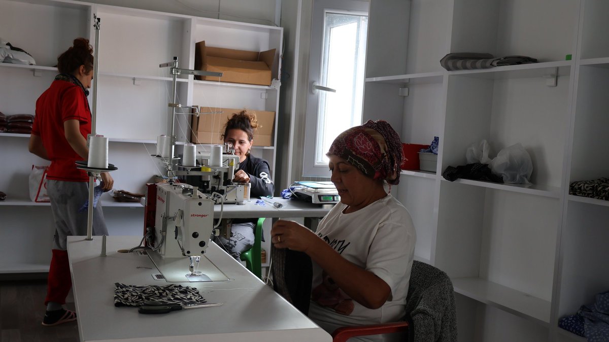 GolbasiDepremm's tweet photo. Kalemkaş Köyü 7 Ekim'de gerçekleştirilecek dayanışma etkinliğine hazırlanıyor. Gençlik Merkezi ve Kadın Dayanışma Merkezi kuruluş çalışmaları sürüyor... https://t.co/GGjKupUyzX
