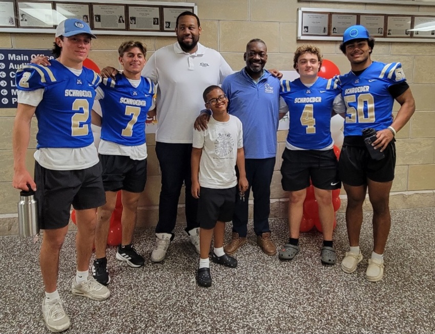 Thank you to our captains <a href="/AntDeRosa10/">Anthony DeRosa</a> <a href="/j_maier21/">Justin Maier</a> <a href="/Noahwittmer79/">Noah Wittmer</a> <a href="/DrewHilfiker/">Drew Hilfiker</a> for volunteering and greeting everyone that attended the Urban Suburban Open House. They represented their team, their school and their district...exemplifying the Warrior Way! 💙💛⚔️🏈#WeAreWarr1ors