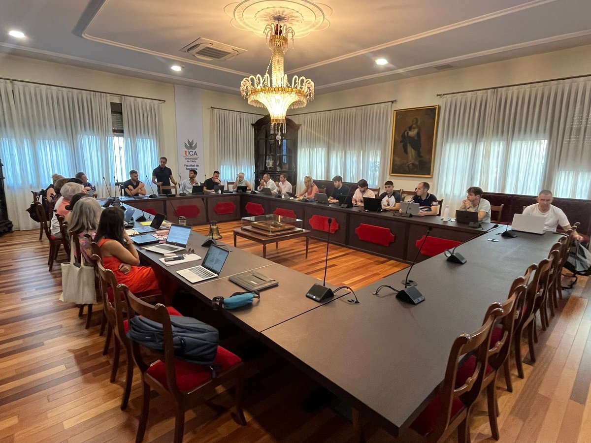 EumoveProject's tweet photo. Hello Cadiz! 👋🏼🌴 

We are starting the last international meeting of the Eumove Project in Cádiz (Spain). 

It is a pleasure to be once again with our partners and work on the next steps for Eumove. 

🔗: https://t.co/Sk7ZcJHOCs 

#LetsMoveEurope🌍 https://t.co/ptcN7fIHth