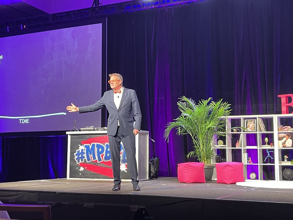 Ashley Zeckman tweet media