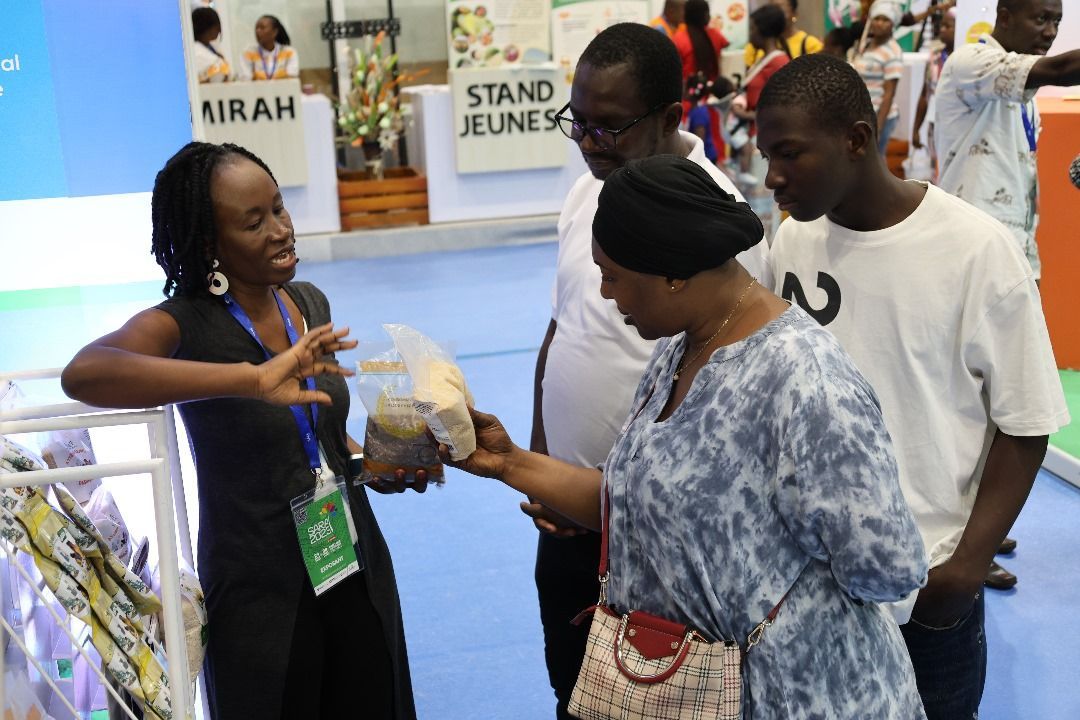 #SARA2023 Our EnGRAIS Project is also present in Abidjan. Funded by the <a href="/USAID/">USAID</a> in West Africa Countries and in Mauritania &amp; Sierra Leon, it aims to increase the availability and use of appropriate and affordable fertilizers for smallholder farmers. 
More 👉buff.ly/44eQOfY