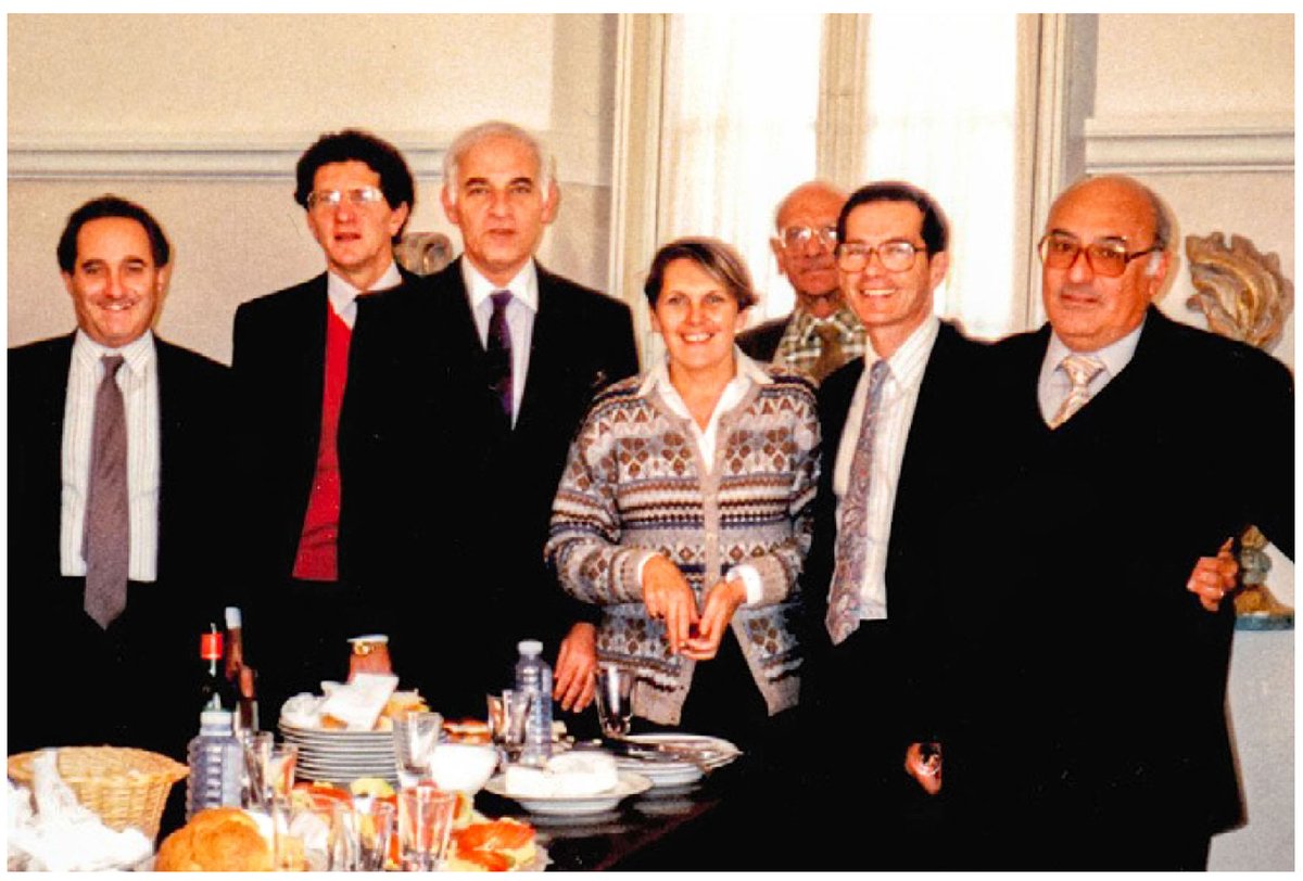 Haematologica's tweet photo. #LandmarkPaper: in 1976 Bennet and colleagues, the French-British-American cooperative group, introduced for the very first time the term #myelodysplasticSyndrome and the guidelines for its diagnosis and classification
https://t.co/OxTRJFhUmT https://t.co/d3h6q6gIZp
