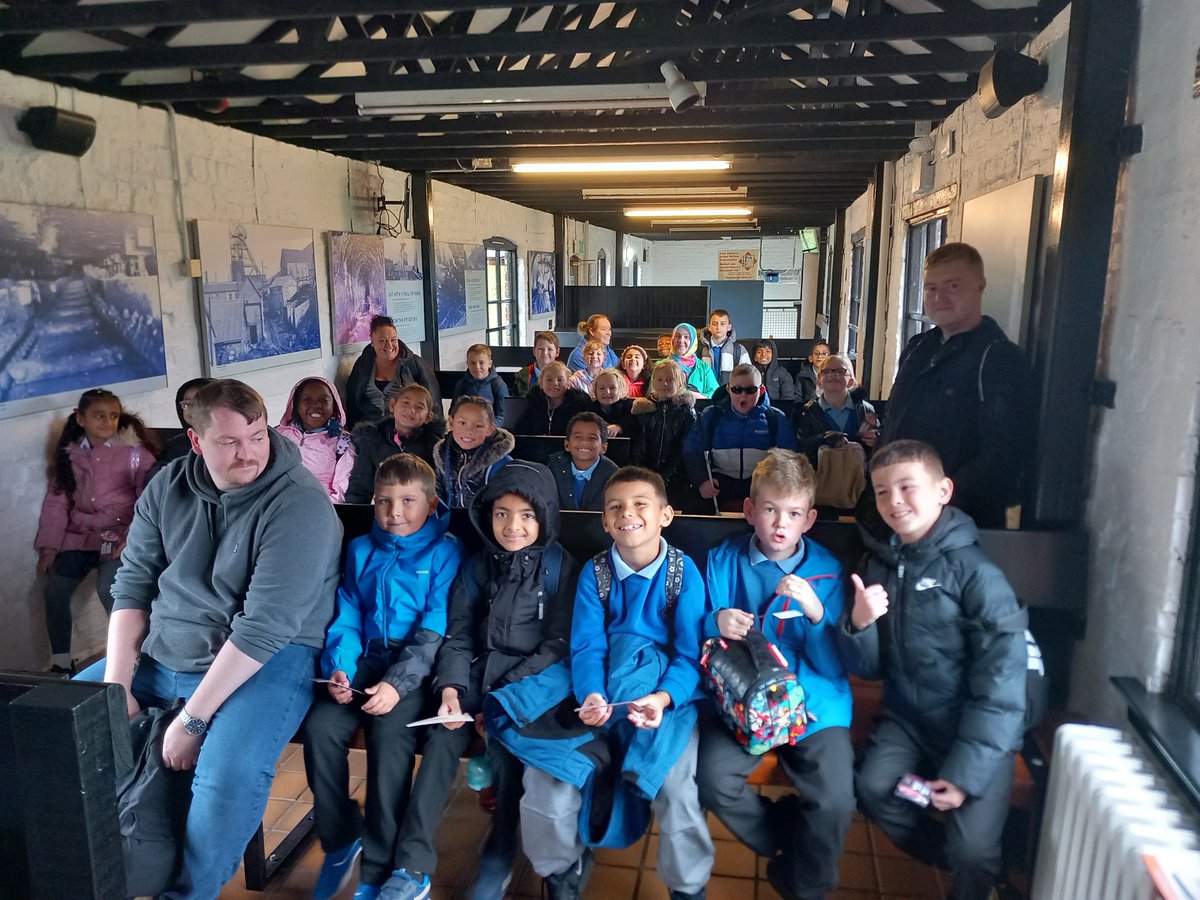 SchoolTrelai's tweet photo. What an amazing day at Big Pit!
We got to experience first hand what it was like to be a child miner...and we are exhausted! A big diolch to our parent volunteers too. #tpsYear4 #tpsHumanities #tpsParents #tpsOutdoors https://t.co/SMjkWM7zBu