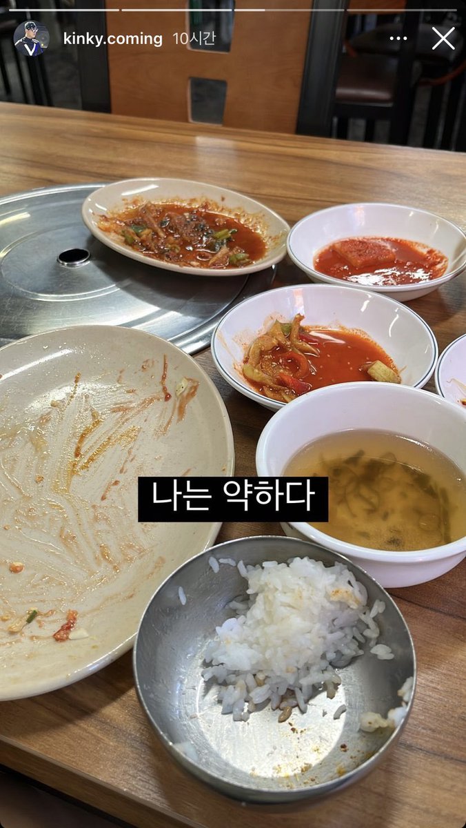 ddaezzie's tweet photo. 킹키가 밥을 남김. 킹키 어디 아픈가...? 하... https://t.co/IJv6EvXhnk