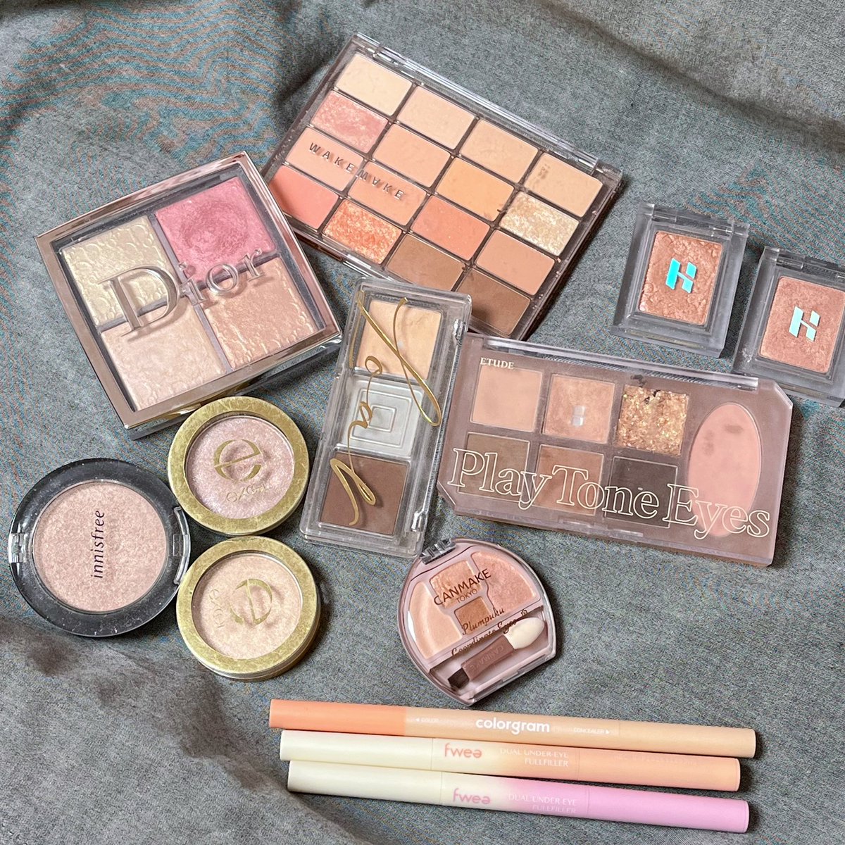 좋아하는 뽀용 애굣살 추천템 타래..♡ ⋆⁺₊⋆ ☾⋆⁺₊⋆🩷⋆⁺₊⋆ ☾⋆⁺₊⋆ ♡