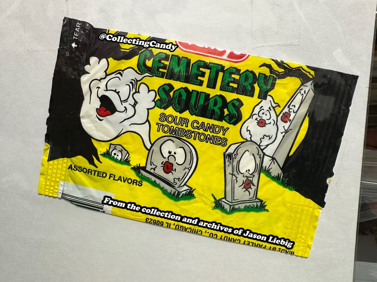 Collectingcandy's tweet photo. Taking it back to the early 90s with Farley’s “Cemetery Sours” sour candy tombstones! 🪦
What kid doesn’t want to eat tombstones? I don’t wanna know that kid. 😜
Not nearly as fun as a candy skeleton, but candy tombstones are good by me!
#90snostalgia #90scandy #halloween https://t.co/hPv2aMBbUJ