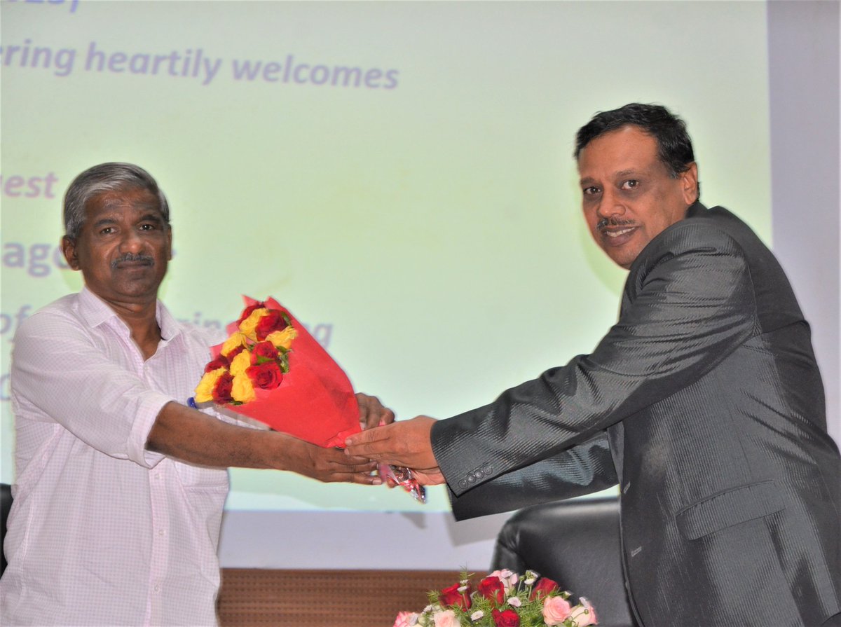 klsgitbelagavi's tweet image. #ICGEST2023 was inaugurated by Dr. Dodagoudar of @iitmadras at KLS GIT today. Emphasis was made on green solutions &amp;amp; the power of education. 
#GreenTechRevolution #SustainableSolutions #EducationMatters #ThinkGreen #FutureReady #EcoInnovation #ChangeMakers @pnkathavi