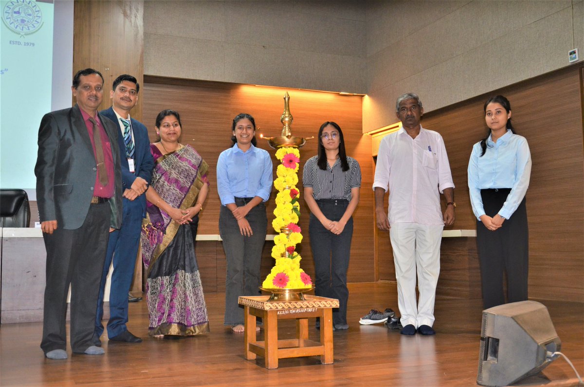 klsgitbelagavi's tweet image. #ICGEST2023 was inaugurated by Dr. Dodagoudar of @iitmadras at KLS GIT today. Emphasis was made on green solutions &amp;amp; the power of education. 
#GreenTechRevolution #SustainableSolutions #EducationMatters #ThinkGreen #FutureReady #EcoInnovation #ChangeMakers @pnkathavi