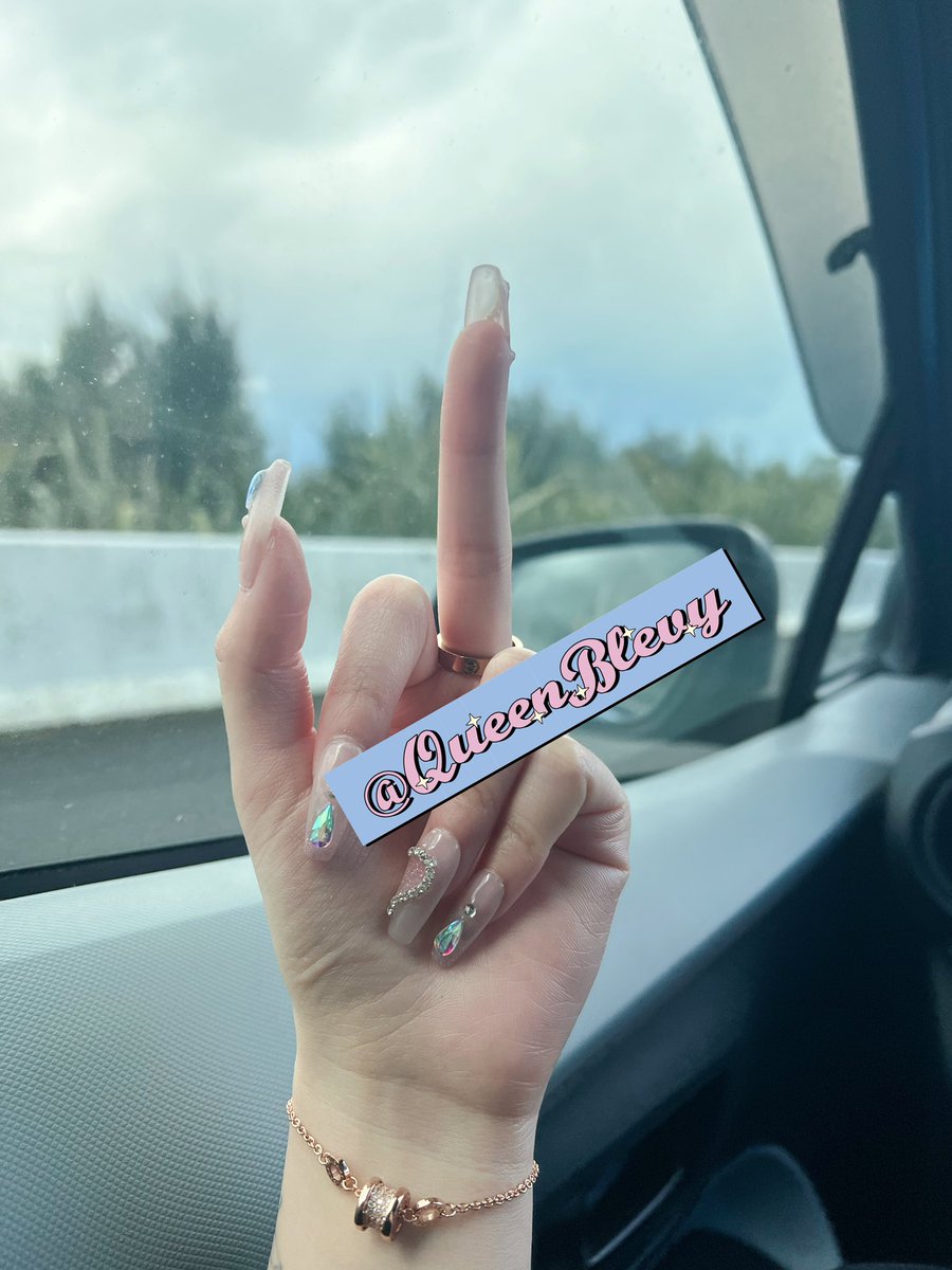 QueenBlevy's tweet photo. 你哋嘅女皇未死
一日唔上來就以為本宮死咗
之前話話轉fans17 棄用Patreon
點知通極都通過唔到
屌唔柒用 繼續用Patreon
你班賤狗乖乖地訂閱本宮
做死本宮一世嘅奴😂

得閒啲會更新多輯

#調教 #侮辱 #賤奴 #招男奴
 #收貢狗 #收賤奴 #女尊 https://t.co/3RsPCVrqSS