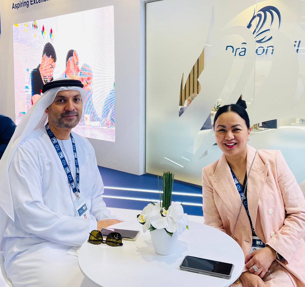 OpeniTInc's tweet photo. Engaging in a conversation with an Open iT customer Zuhair Mohsin, Section Leader Service Desk at Dragon Oil and had the opportunity to connect with a representative from United Energy Pakistan. Meet you here and let’s talk!
#ADIPEC #ADIPECLIVE #ADIPEC2023 #OpeniT https://t.co/GVoIfrYJb7
