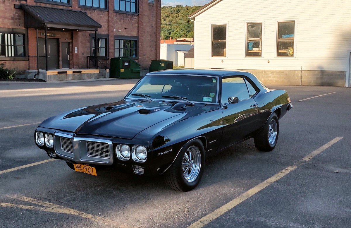 boulden43's tweet photo. @SXMDangerousD My wife named my car "The Bitch" cause I probably spend too much time with it. https://t.co/xMxY32K2gZ