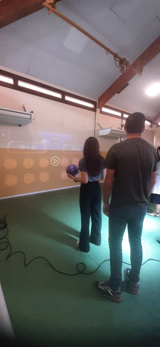 DSDEN2B's tweet photo. Test par les professeurs de @MairieBiguglia du nouvel équipement itinérant des écoles de la commune #lü @LuPlayground. Un matériel innovant qui permet un espace d’apprentissage immersif pour travailler tous les domaines. #ecolenumerique @DSDEN2B @accorse @education_gouv https://t.co/lKpYxU2xrW