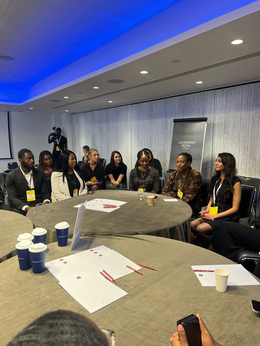 BYPNetworkApp's tweet image. Now on! Breakout session with @kpmg 

‘Thrive and lead: navigating and growth, wellness and leadership in your career journey” 

#bypnetwork #bypconference