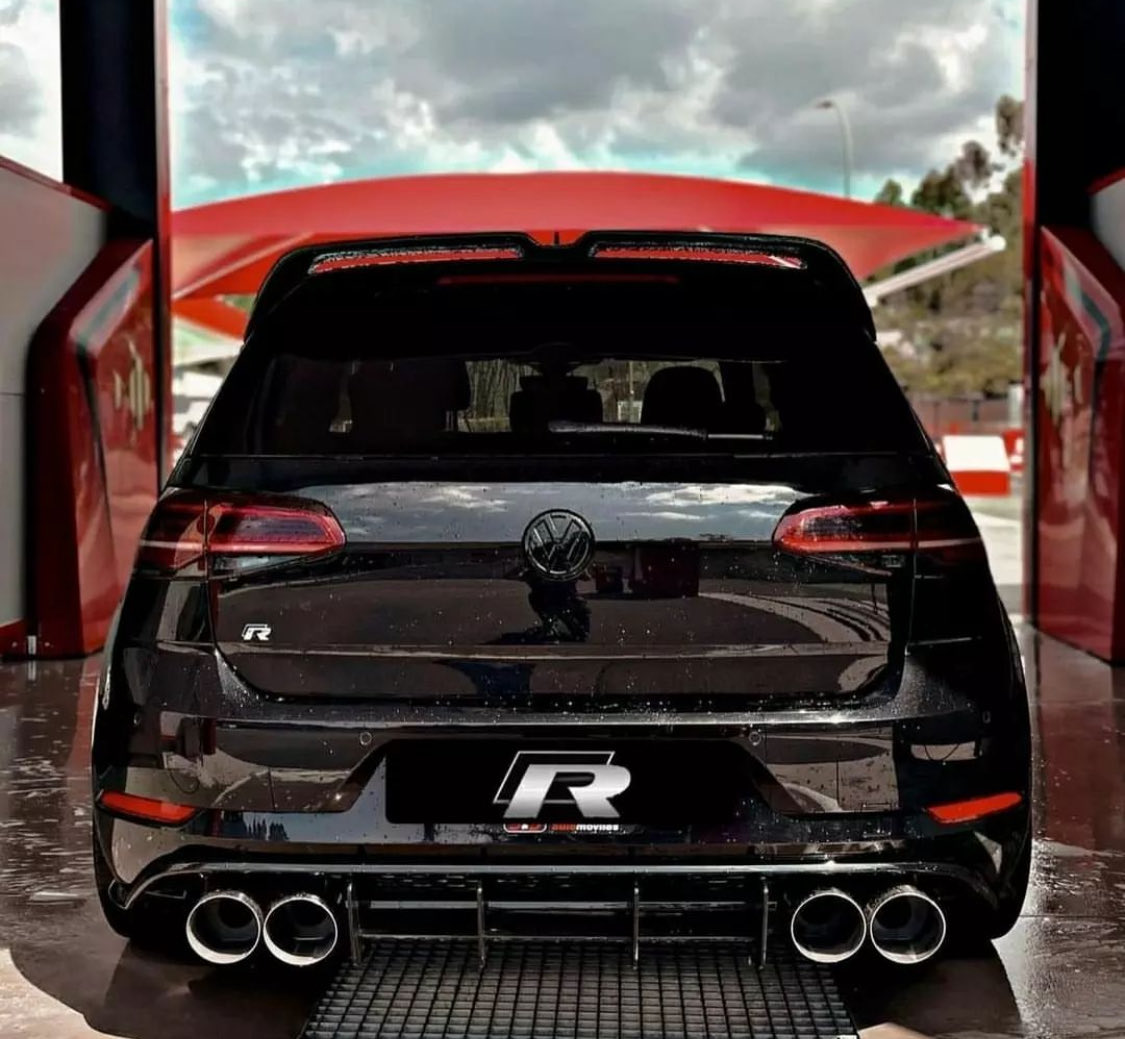 🏁 tweet media