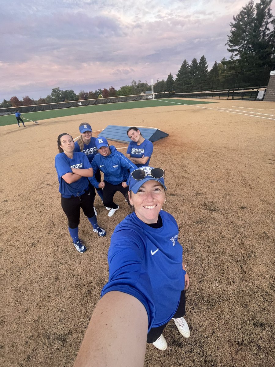 Hamilton College Softball tweet media