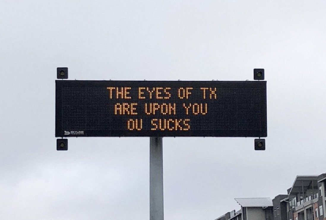 F7rh-lJa8AAFleH?format=jpg&name=medium