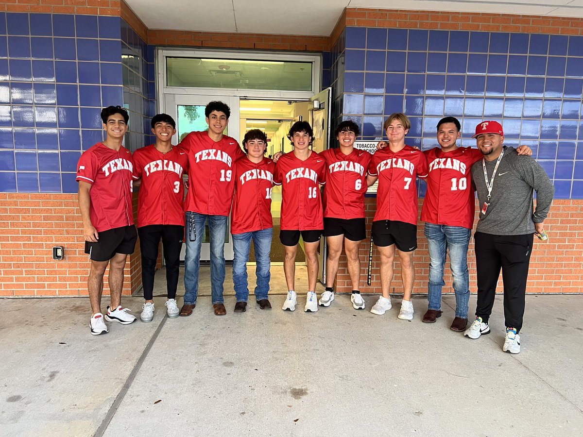 𝙍𝙞𝙘𝙠𝙮 𝙂. tweet media