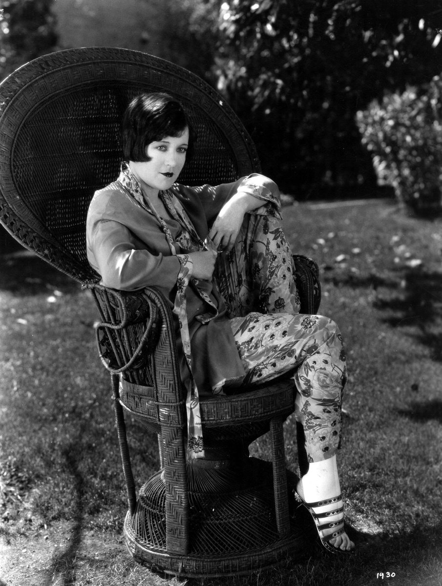 Style for the day.  Marie Prevost, c1925.