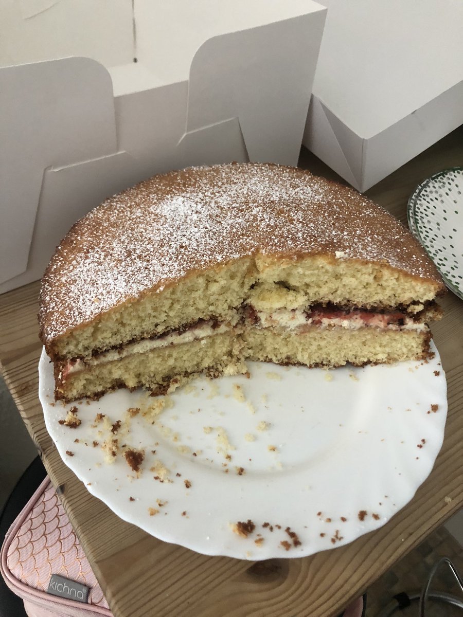 SparkActivecic's tweet photo. So lovely to have an ex apprentice come into the office with cake and flowers to say thank you for all the support and opportunities now that she has her first TA job 😀 Thanks Ira and good luck in your new job! @edusportfutures @SparkActiveApps @McwalterSarah https://t.co/vZ8BUghKdR