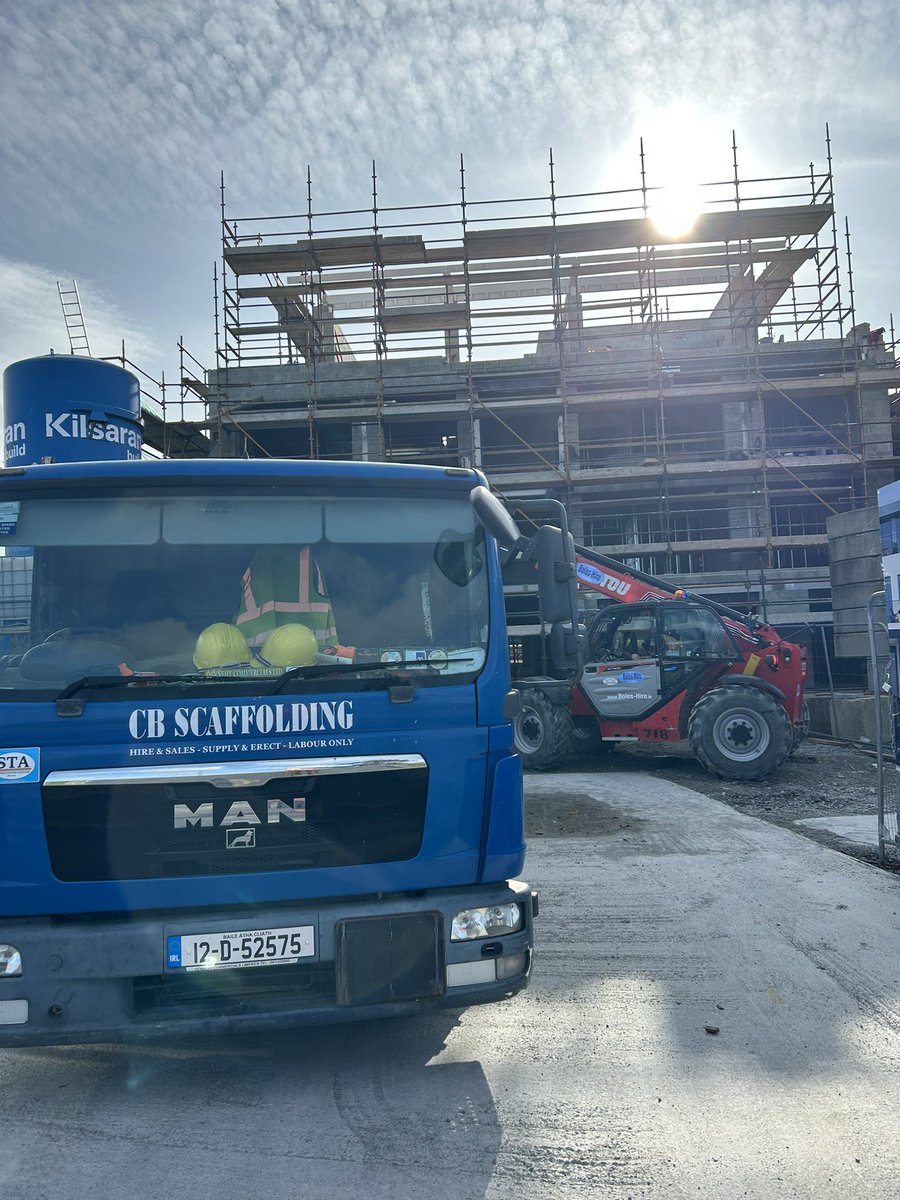 cbscaff's tweet photo. Work progressing well malahide &amp; navan projects call us scaffolding hire or teleporter hire 018456001 0857087224 https://t.co/Pk5peq8YjL https://t.co/BZZXlFKn1z