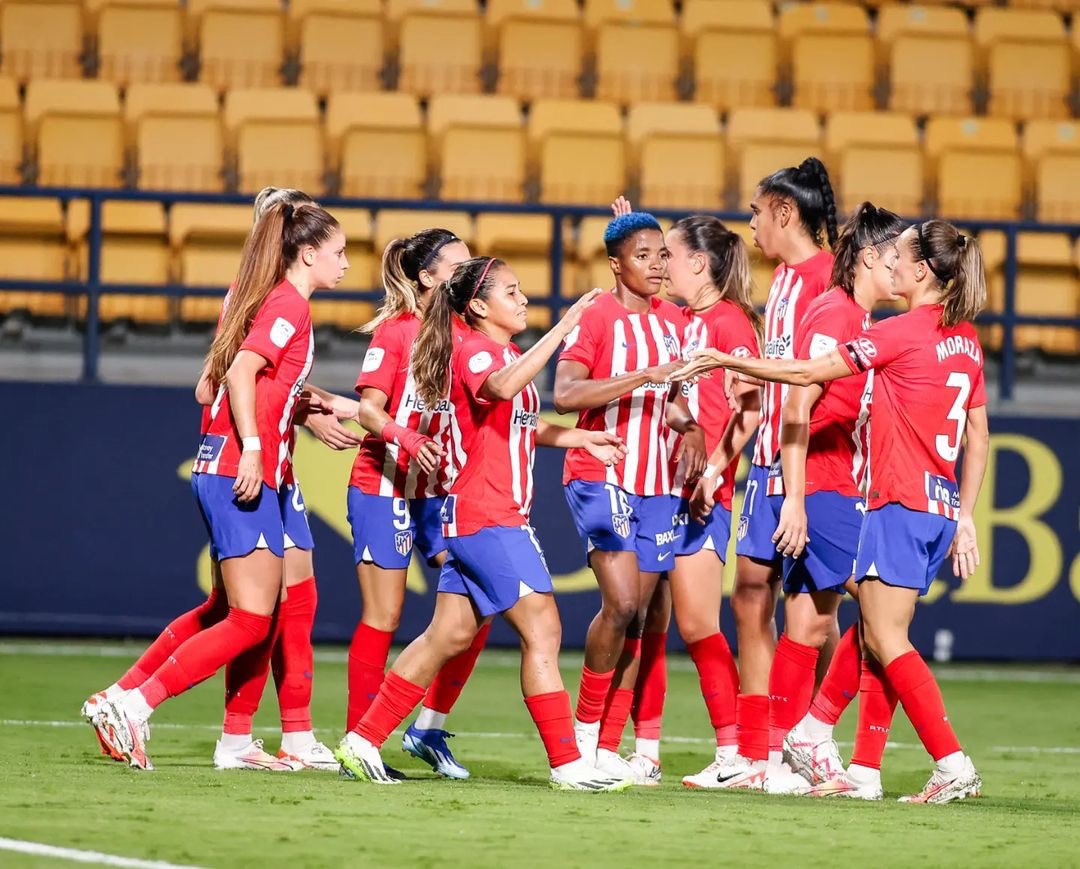 Rasheedat08's tweet photo. Seguimos trabajando equipo, queremos mas 💪🏾 
 Gracias a todos para tu suporte, un abrazo 🤗🥰 #aupaatleti

Mas importante Gracias Jesús para todo 🙏🏽 🙌🏾

#RASH #TheGirlWithTheBlueHair  
#RASHForChrist https://t.co/JjiIroWpQn