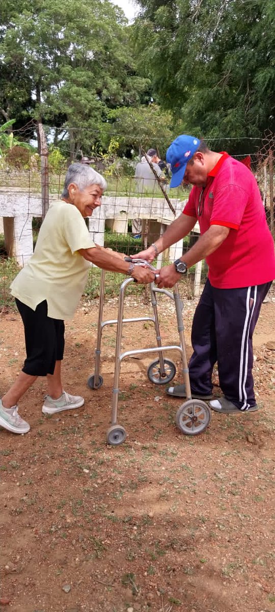 #5Oct | 🇻🇪📢 ¡Salud y Bienestar! ▶️

#DefendamosLoNuestro

Los adultos mayores deben ser motivados a ejercitar y realizar actividades recreativas dirigidas para garantizar su bienestar 🇻🇪.