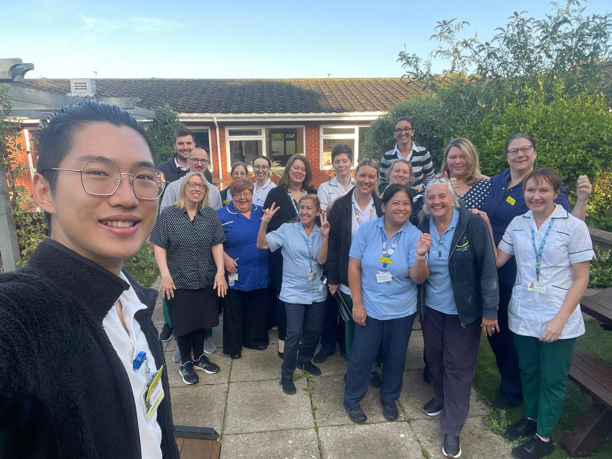 UHDDayHospital1's tweet photo. Last week we said goodbye to our rotational band 5 physio Ken and OT Jake. We will miss them both but wish them all the best on their next rotations. We also welcomed this week our rotational OT Olivia, and physio Lauren. Welcome to the Day Hospital. https://t.co/eVbNgokDHf