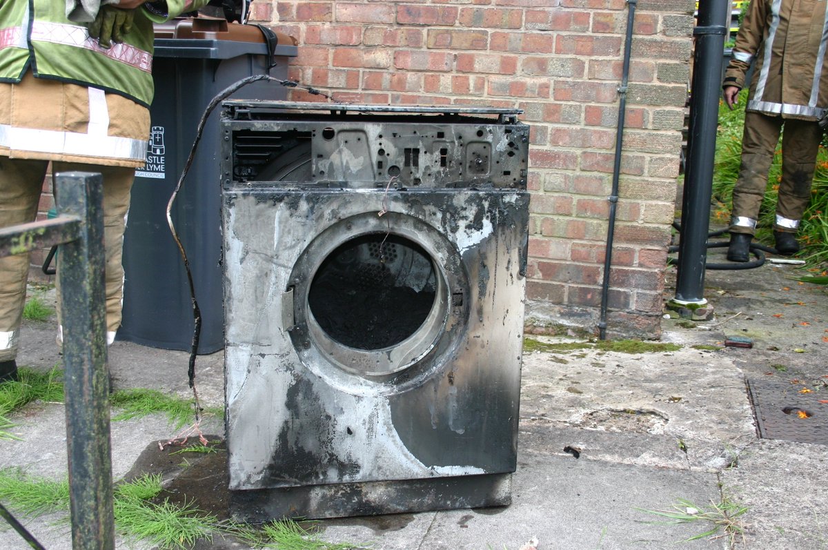 ⚠️ Please make sure you register your electrical appliances so that you are the first to know of any safety repairs or recalls!

You can do this through the manufacturers’ websites or through the Register My Appliance website #FireKills 👉 registermyappliance.org.uk