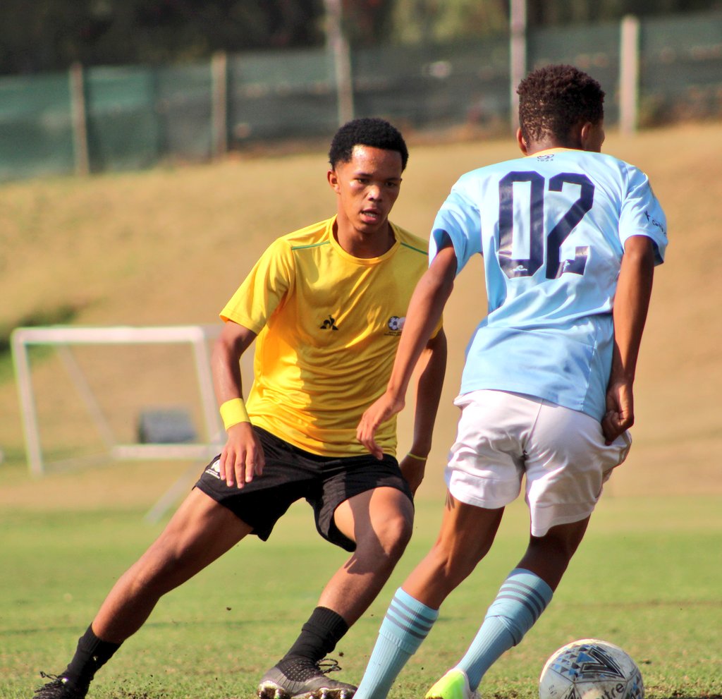 SAFA_net's tweet photo. They are coming together beautifully 👌👌 Stretch them from young to reap the benefits in the future 

🇿🇦U15 National Team vs Cetla Academy Evaton https://t.co/CkGRt0neeh