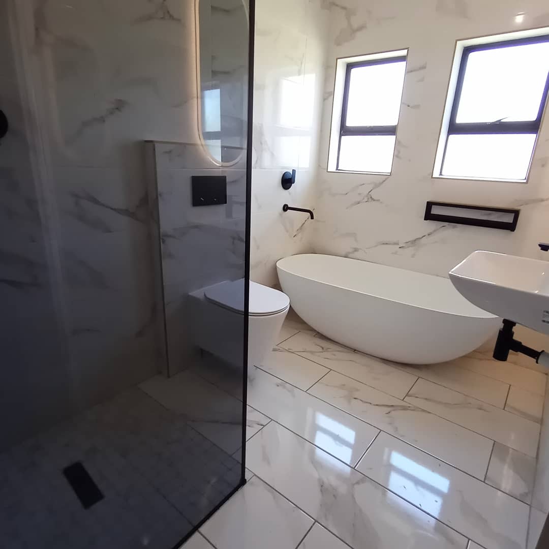 Alignaups's tweet photo. Bathroom 🚽 face-lift #renovation #interior #renovation #interiordesign #construction #bathroomdecor #tiles #bathroomdesign #bathrenovation #bathremodel https://t.co/KNxU3cnzVZ