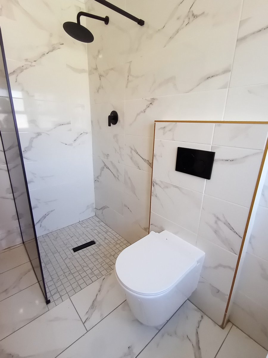 Bathroom 🚽 face-lift #renovation #interior #renovation #interiordesign #construction #bathroomdecor #tiles #bathroomdesign #bathrenovation #bathremodel