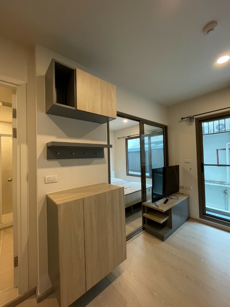 LNPPROPERTY's tweet photo. LNP-C864 ���ห้เช่าคอนโด Phyll Phahol 34 (ฟีล พหล 34)
ราคาเช่า: 12,000฿/ เดือน
ขนาดพื้นที่ 27 ตรม. 1Bed
LNP : LorNgernProperty 
Line ID: @066bxcyx (มี @ ด้วยนะค่ะ) 
FACEBOOK:https://t.co/vUy1ULCY28
#คอนโดปล่อยเช่า #condoforrent #คอนโดติดbts #คอนโดติดmrt https://t.co/SvF3MjjRGC