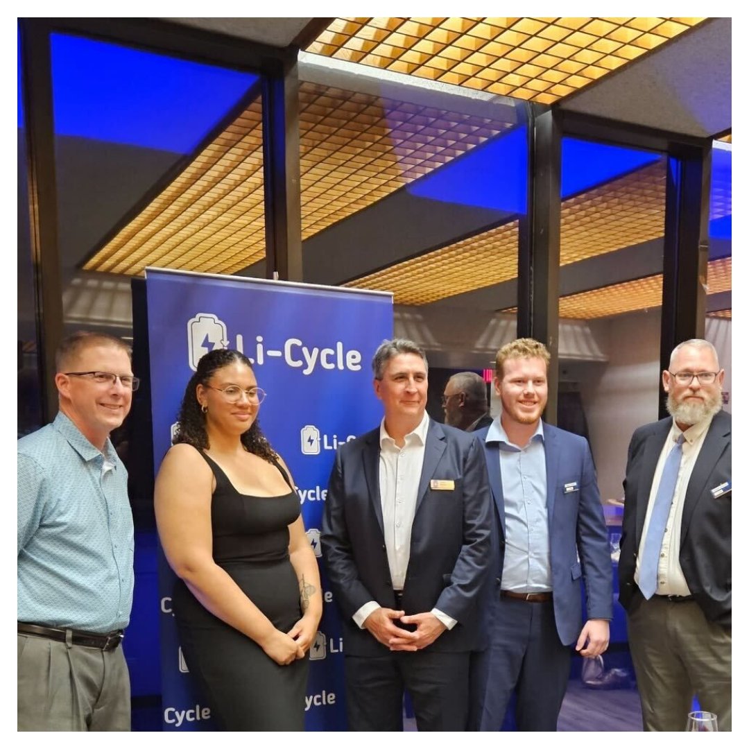 li_cycle's tweet photo. Li-Cycle was proud to support Shift2's 2023 gala fundraiser in #Rochester, NY. Our support enabled 15 more refurbished laptops to be donated to local students in @RCSDNYS. We are pleased to support #Shift2's mission & make a meaningful difference in our #communities. #GreaterROC https://t.co/dYM9tcwRAC