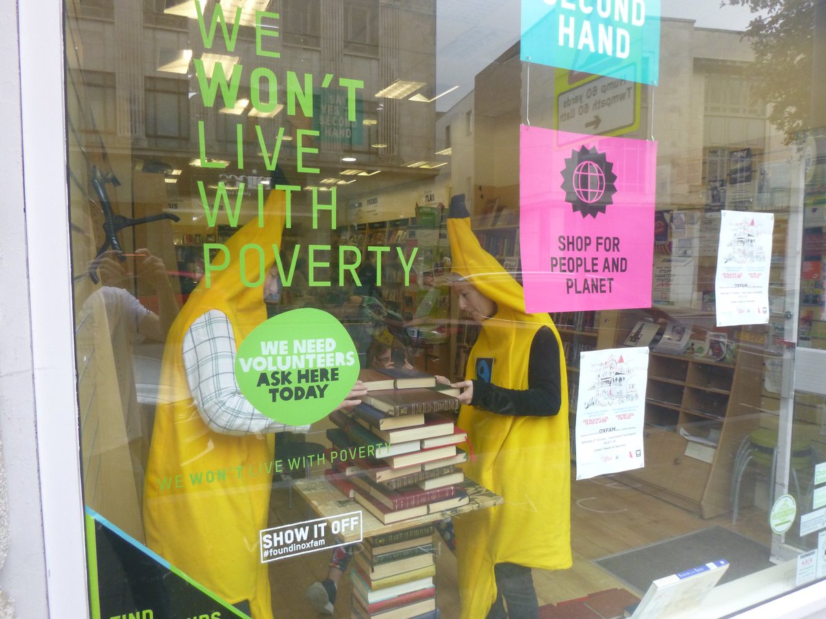#FunPalaces time again! #Fairtrade Bananas! Books #Jenga! Free Plants! ........
#FoundInOxfam #Swansea Saturday 7th October, 10-1.
Amser #PalasauHwyl eto! Bananas #MasnachDeg! Jenga Llyfrau! Planhigion am ddim!......
#Oxfam #Abertawe Dydd Sadwrn 7fed Hydref, 10-1.