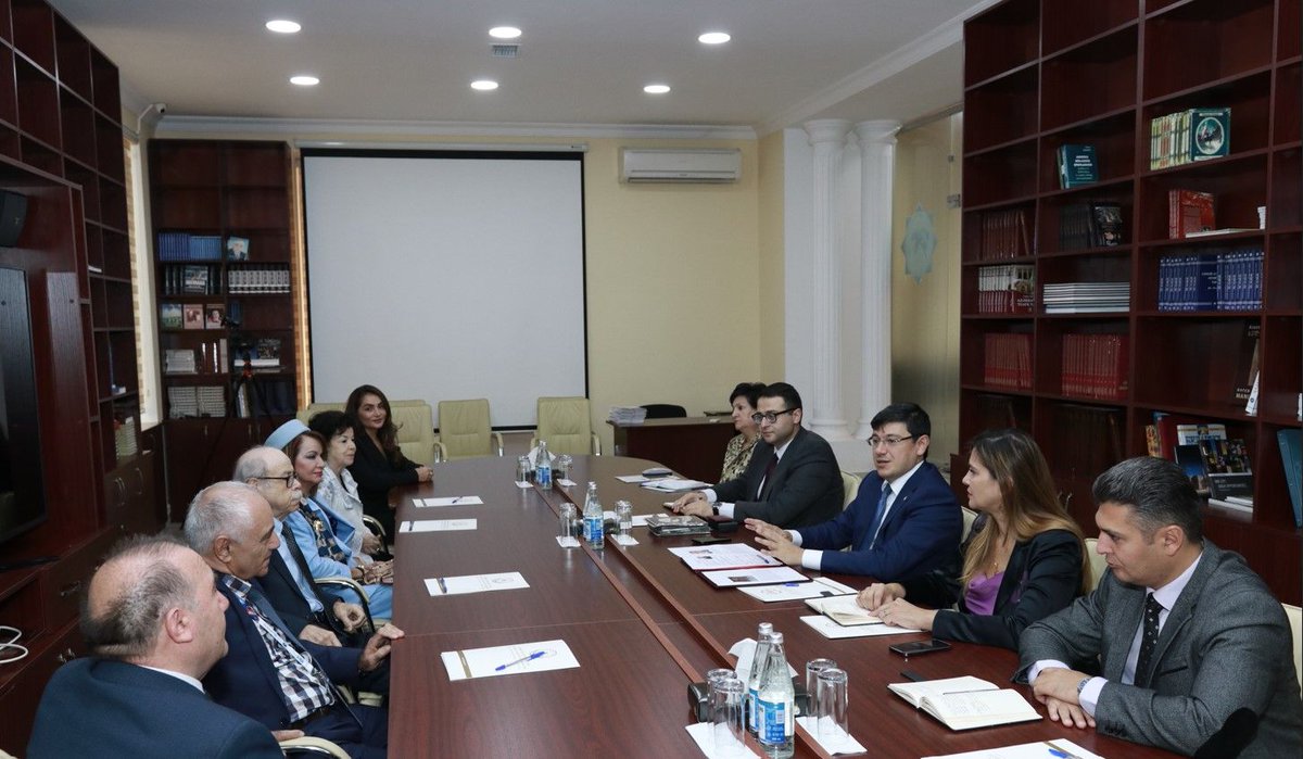 DiasporaAz's tweet photo. Astronavtika Konqresinin iştirakçıları Dövlət Komitəsində olub
📌 https://t.co/ciRdB7QAEd

🇦🇿 #Azerbaijan  #Diaspora #Icma #Soydash #Azərbaycan #AzerbaijaniDiaspora #vetenuzaqdadeyil #DIDK #world https://t.co/A2AFrtCk5x