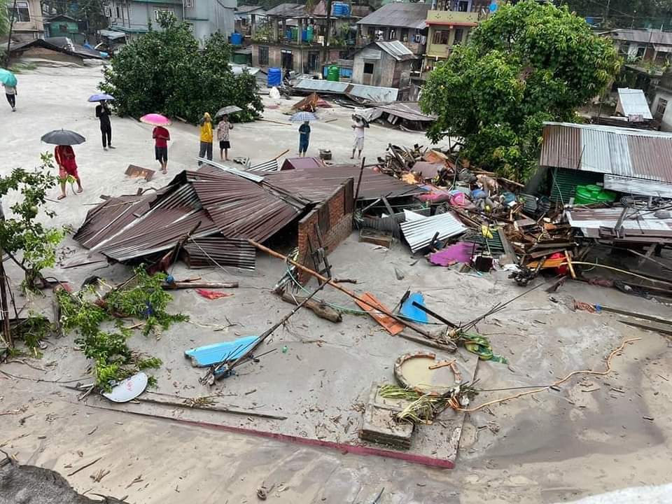 LicypriyaK's tweet photo. #HappeningNow This is how climate crisis looks like in India now. 

Cloudburts in Sikkim killed atleast 14 &amp; 104 missing and thousands of people becomes homeless. 

Cloudbursts are a common occurrence in Himalayan regions but it becomes frequent due to climate change. https://t.co/rSJQptUe0e