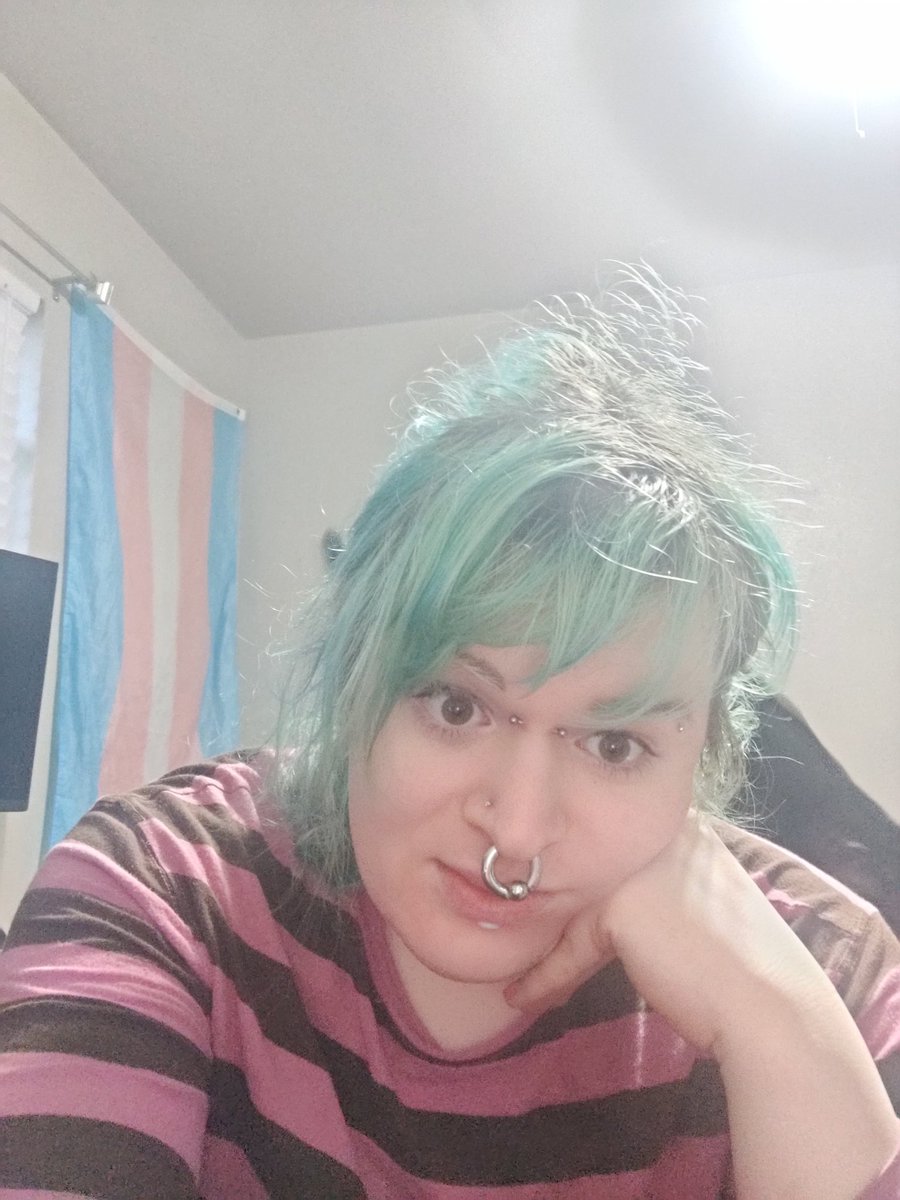 mortality_rate's tweet photo. 1-2-3 years hrt. I didn't change much but like did I need to https://t.co/BKH0rNG9He