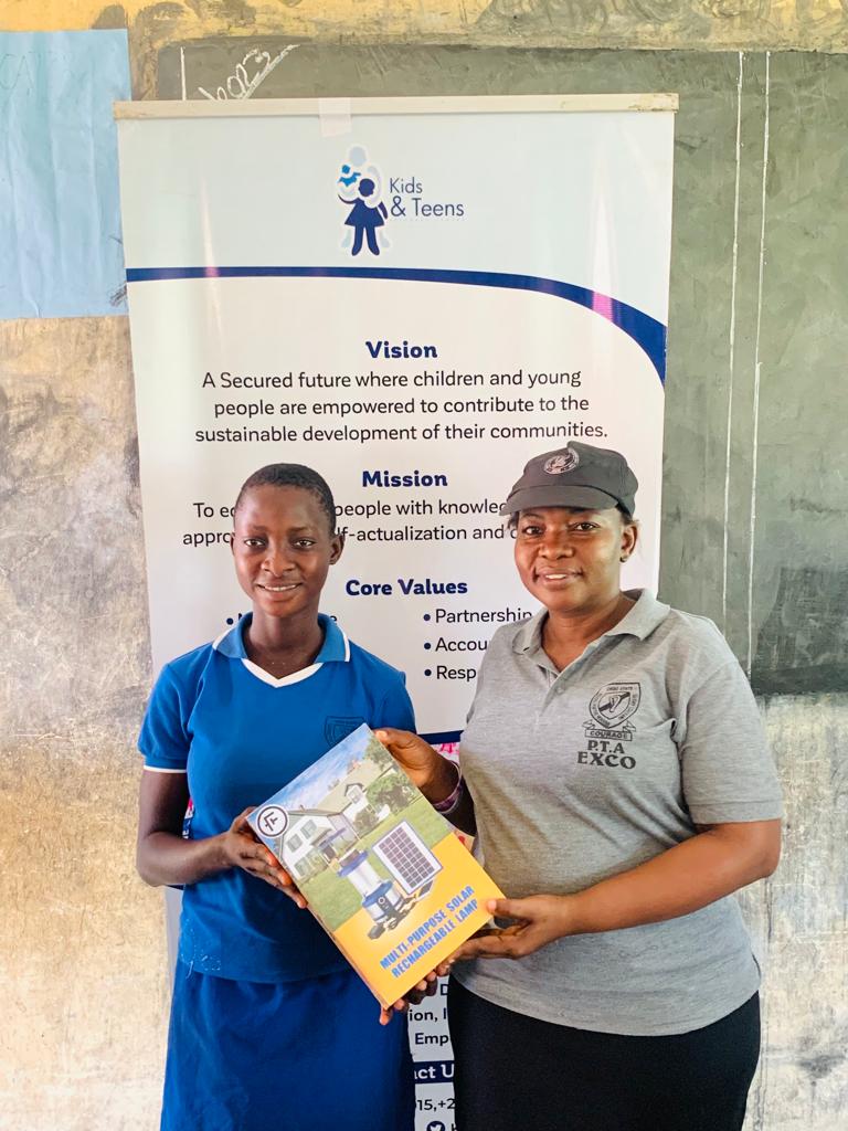 Kidsandteensngo's tweet photo. Most importantly, these lanterns provided a sense of empowerment to the children. With their new solar lanterns, they could take charge of their own learning, study late into the evening, and fully engage in their education.

#kidsnteensngo #firstelectric https://t.co/qCd05uGyYb