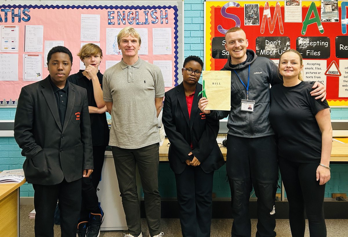 Meade Hill School tweet media