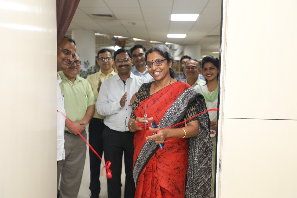 CSIR_CDRI's tweet photo. Glimpses of inauguration of a newly created facility #Digital #Library #AccessZone inside the #KnowledgeResourceCentre
@CSIR_IND @IndiaDST @DrJitendraSingh @DrNKalaiselvi @VigyanPrasar @CSIR_NIScPR https://t.co/WHLlPcyYlQ